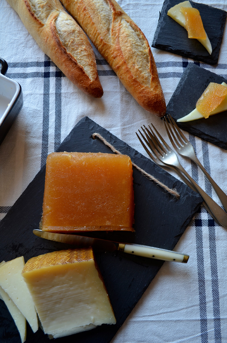 Quince paste with Manchego cheese