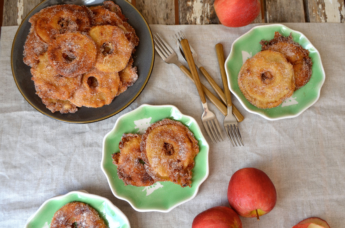 Apple ring fritters, Mama ía