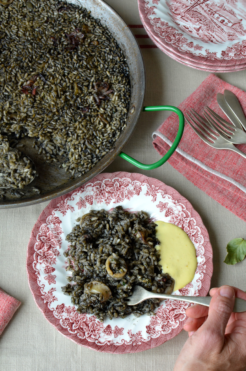 Arroz Negro, Black Rice with Squid, Mama Ía blog