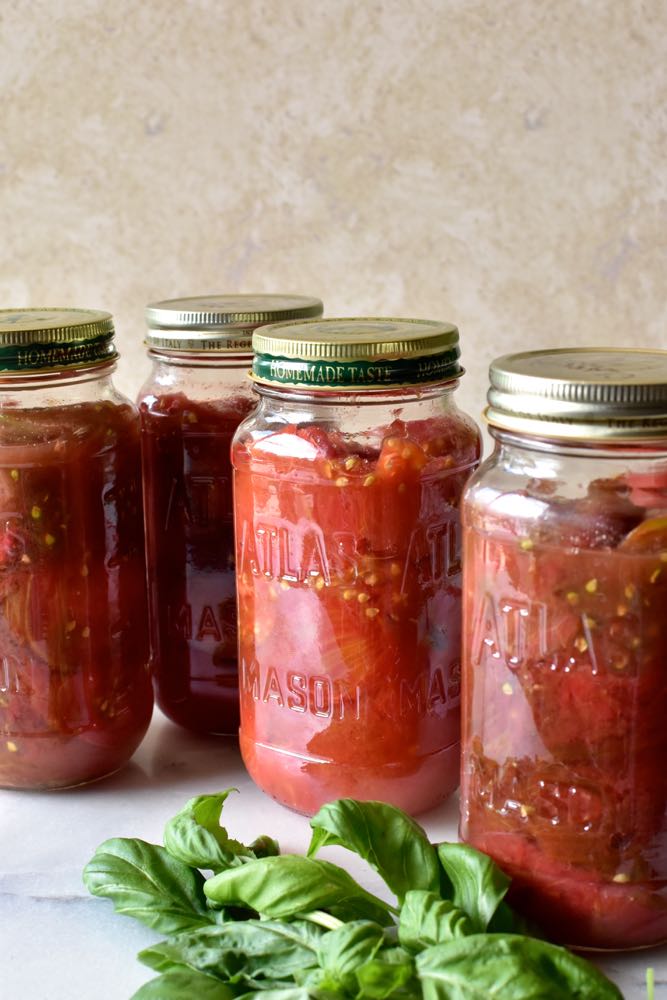 Canning tomatoes, Mama Ía blog