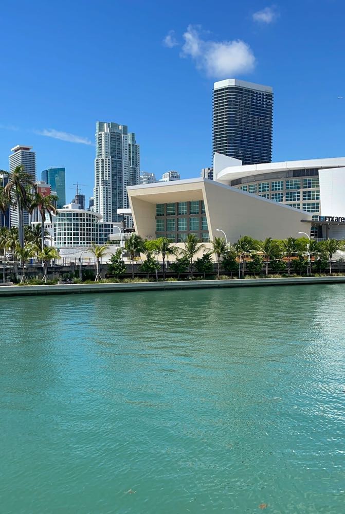 Bahía de Miami 2 - Version 2 Biscayne Bay in Miami 2022, Mama Ía blog