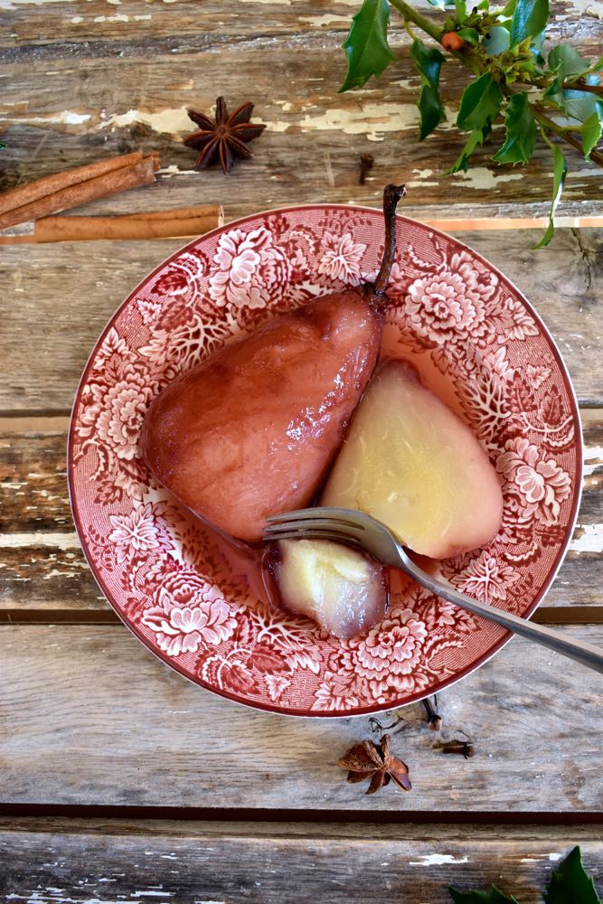DSC_0064 Pears poached in red wine, Mama Ía blog