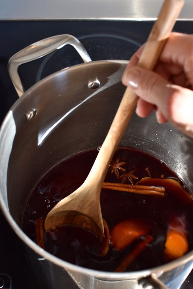 DSC_0972 Pears poached in red wine, Mama Ía blog