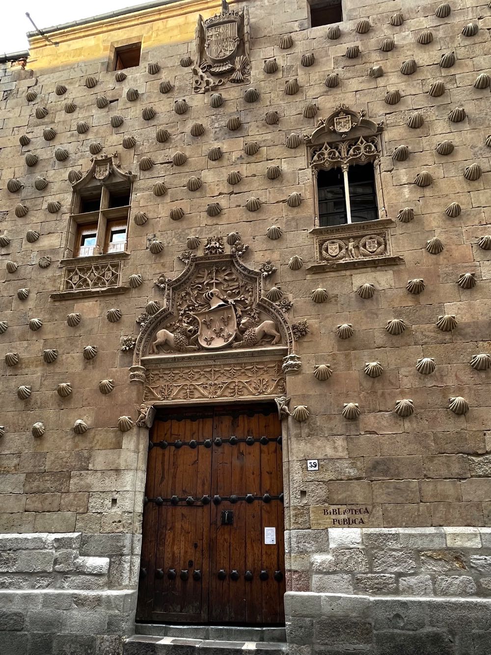 La Casa de las Conchas, across from the Pontifical University