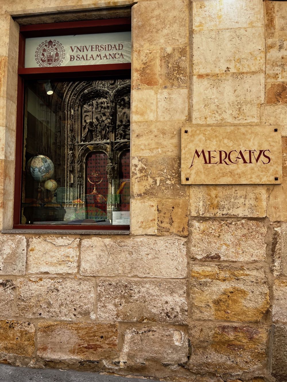 Universidad de Salamanca, Mama Ía blog