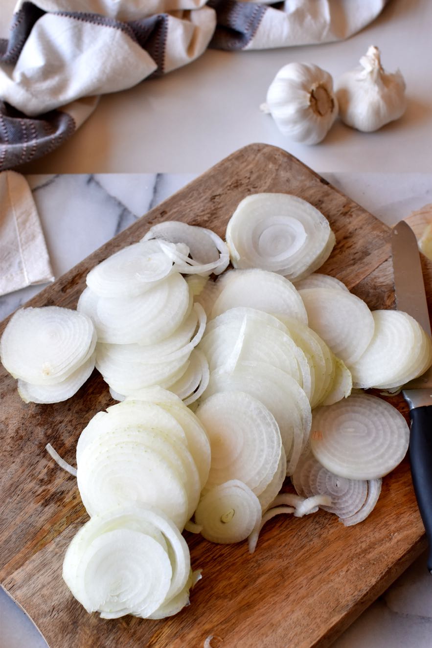 Onions for baked sea bream, Mama Ía blog