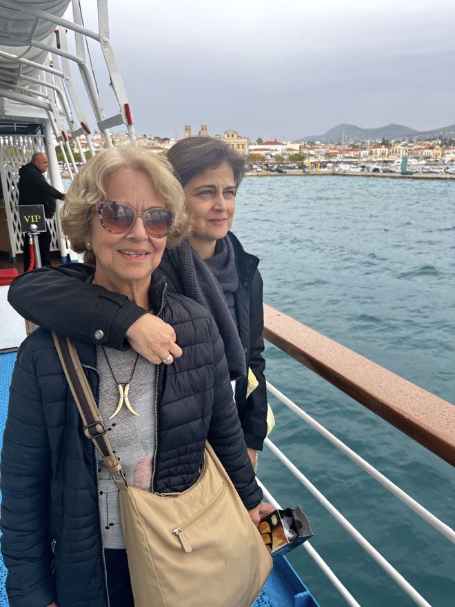 Greek cruise, Mama Ía blog
