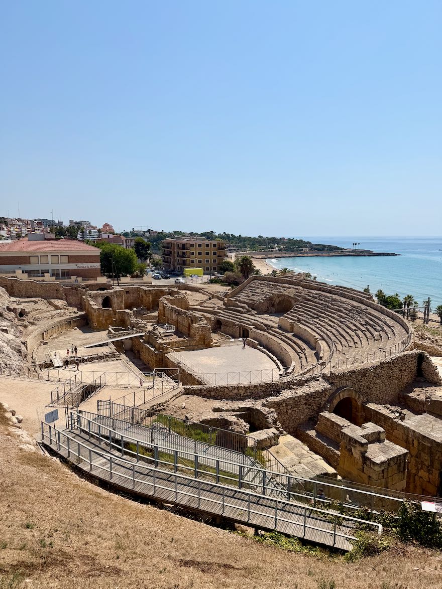 Anfiteatro Romano de Tarragona, Mama Ía blog